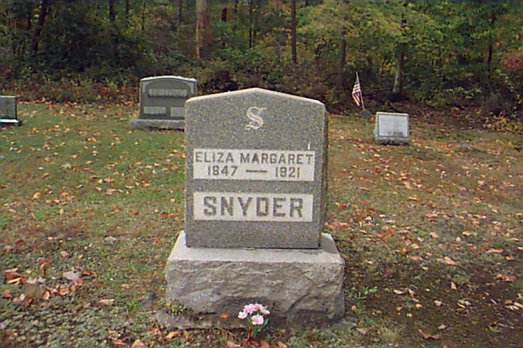 Eliz.jpg (142241 bytes)